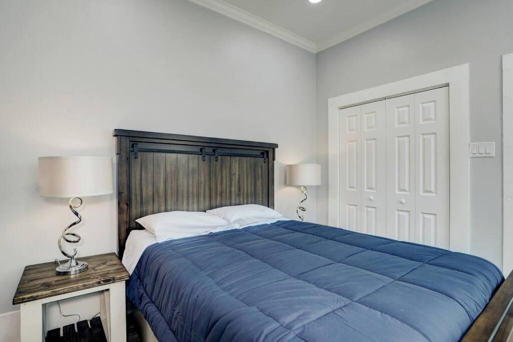Renovated Beach Bungalow! Galveston Eksteriør bilde